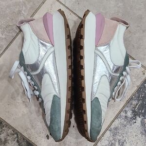 Voile Blanche Green and Cream Athletic Shoes